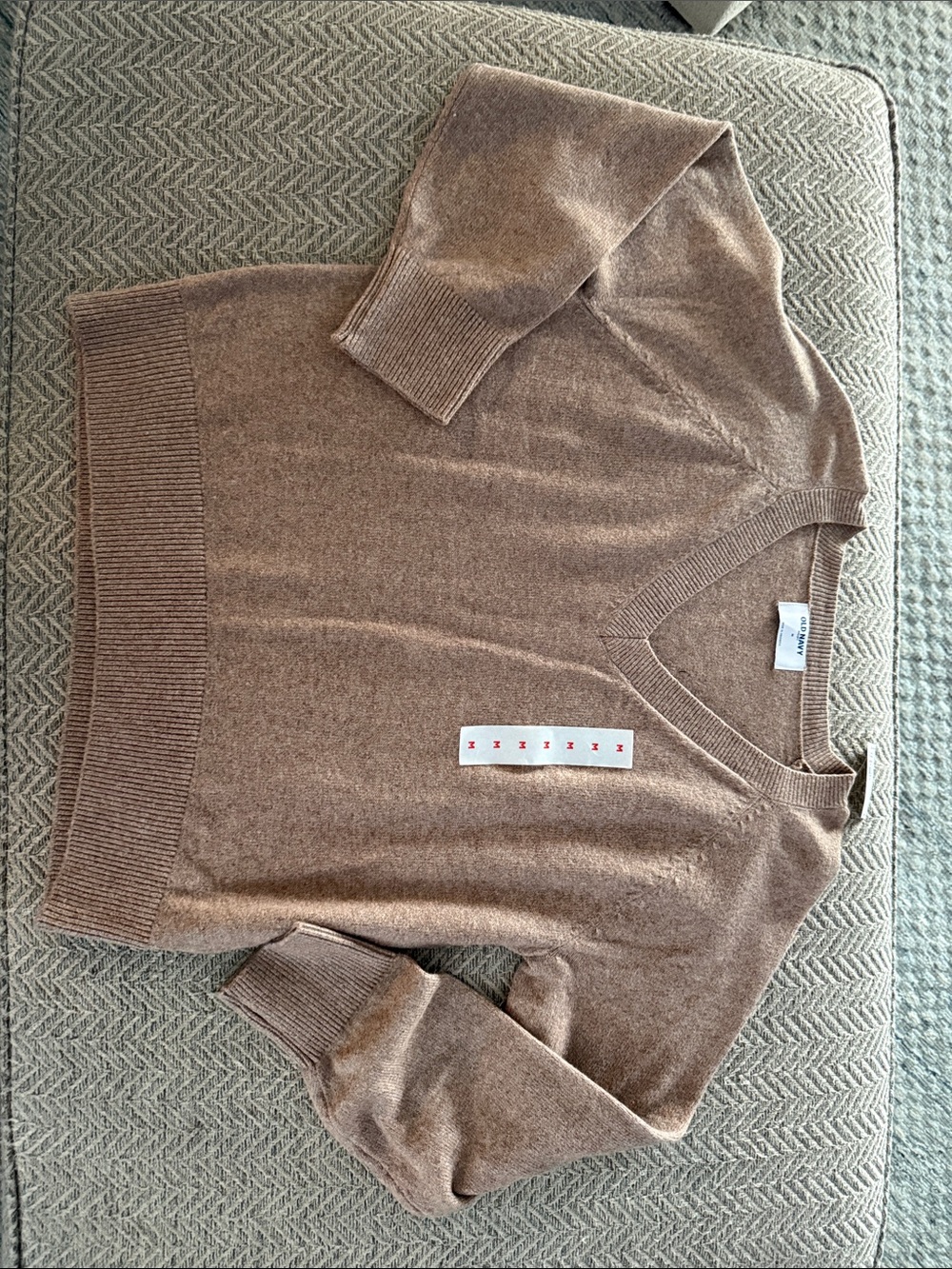 Old Navy Women’s V-Neck Sweater in Camel Brown